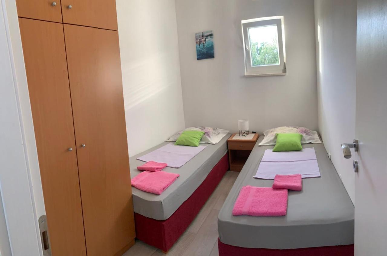 Zig-Zag Apartment Mlini Luaran gambar